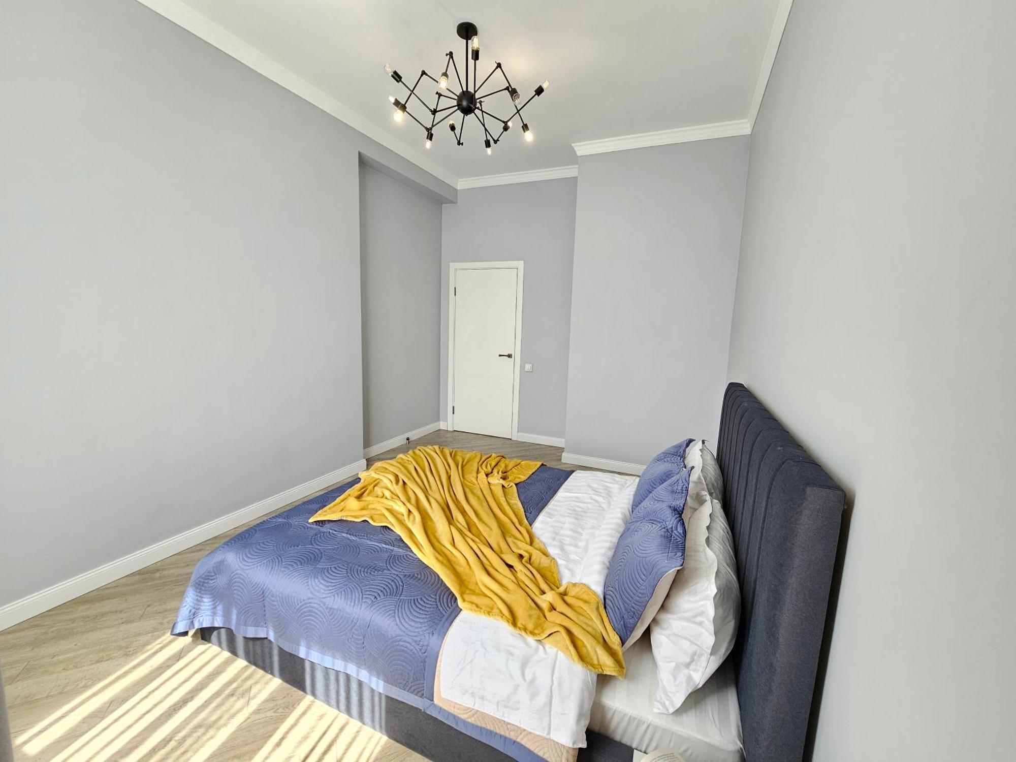 3 Room Gagarin Park Residential Complex Near Mega Shopping Mall Almaty Exterior photo